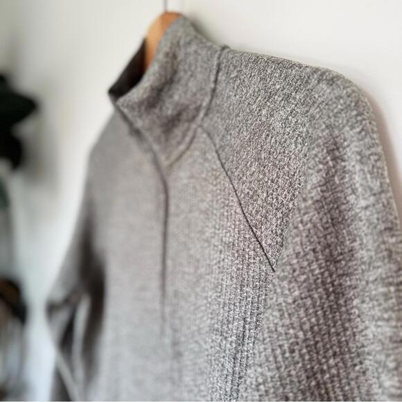 Lululemon Engineered Warmth Half Zip
Grey Sage / White - Picture 5 of 9